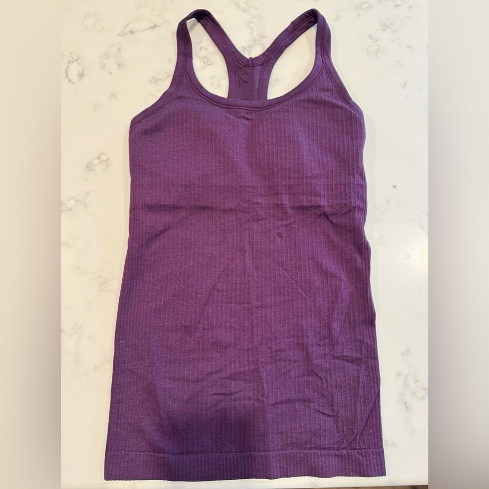 Lululemon - Ebb to Street Tank